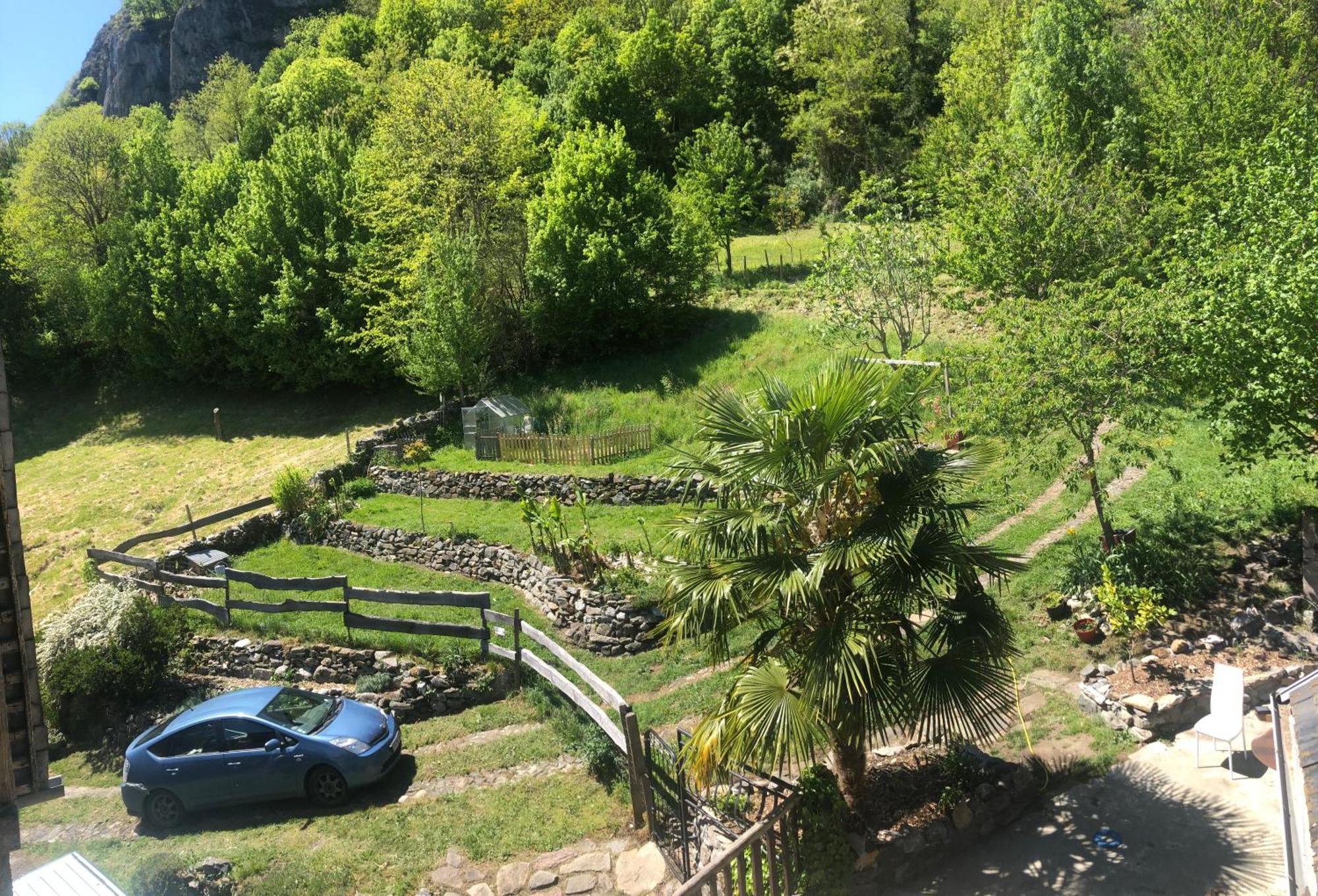 La Auarje: Appartement Avec Jardin & Terrasse Cierp Buitenkant foto